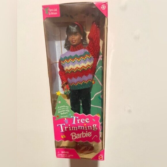 Tree Trimming Barbie - Picture 1 of 3
